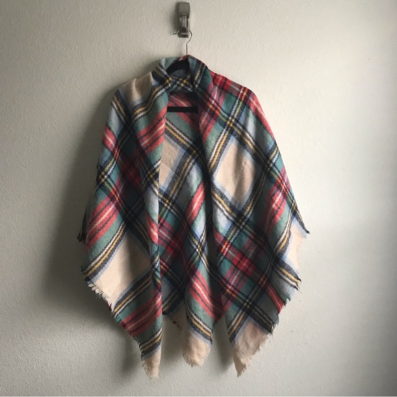 Huge Holiday Blanket Scarf | 6ftx6ft | American Eagle | perfect for holiday pics